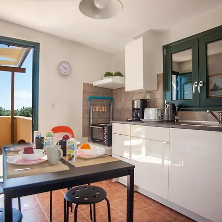 Apartment Ampelos Land *