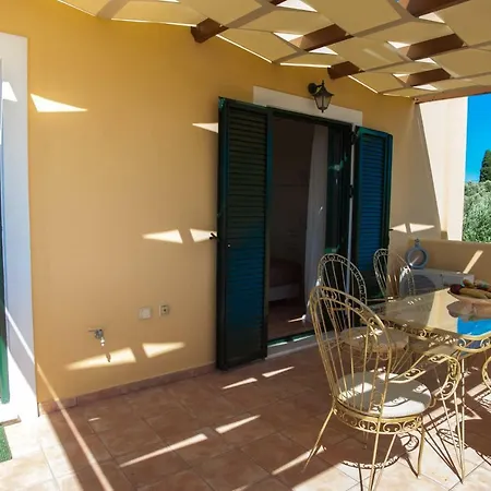 Apartment Ampelos Land