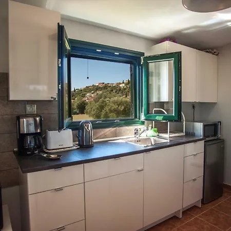 Ampelos Land * סבורונטה